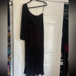 Petal & Pup Black One-Shoulder Cocktail Gown
